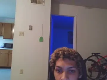 YaraDavis – webcam model profile photo Image 9