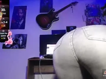 SkyLumen – webcam model profile photo Image 16