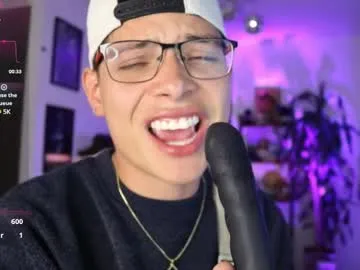 JadeMartinelli – webcam model profile photo Image 11