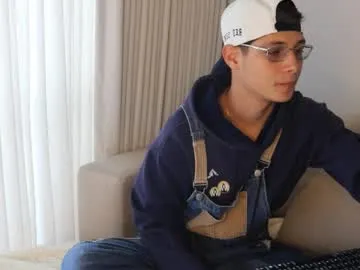 JadeMartinelli – webcam model profile photo Image 17