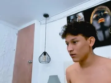 ElaraMorel – webcam model profile photo Image 2