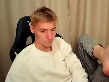 nik_sharp – webcam model profile photo Image 15