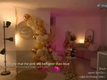 queen_sophie_m – webcam model profile photo Image 19