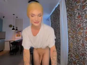 ElaraMorel – webcam model profile photo Image 14