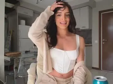 carolyne_sweet – webcam model profile photo Image 8