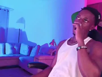 Donovan_Desmond – webcam model profile photo Image 10