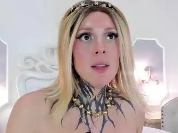 LolaSpaisTS – webcam model profile photo Image 7