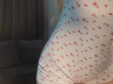 ROBERRTAx – webcam model profile photo Image 10