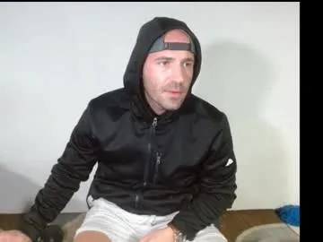 Amelie_hopkins – webcam model profile photo Image 3