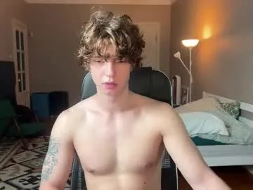 LillyPark – webcam model profile photo Image 12