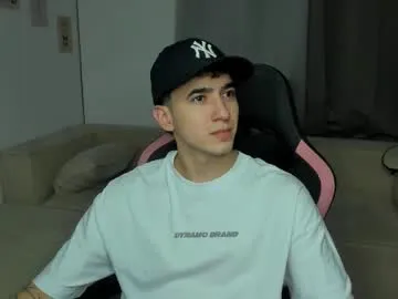 SeleneRousss – webcam model profile photo Image 15