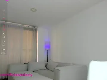 SashaShin – webcam model profile photo Image 6