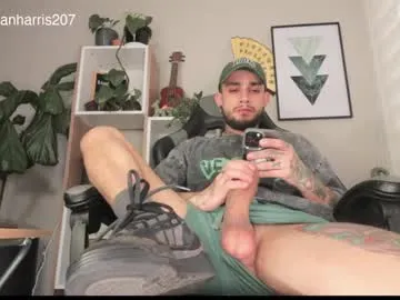 LiaBrooks – webcam model profile photo Image 3