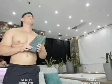 Maxinekinky – webcam model profile photo Image 9