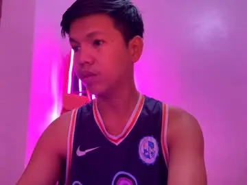 Asics1994 – webcam model profile photo Image 3