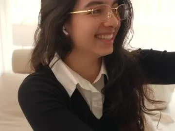 Alikams – webcam model profile photo Image 19