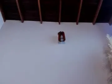 LoraDevine – webcam model profile photo Image 10