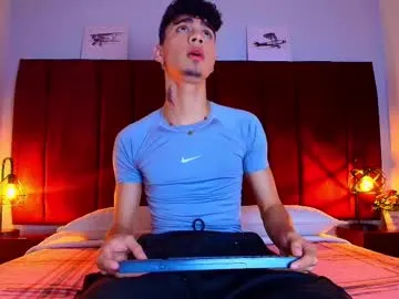 mrgreeneyes01 – webcam model profile photo Image 14