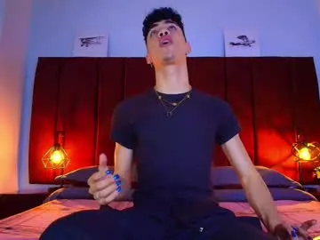 mrgreeneyes01 – webcam model profile photo Image 6