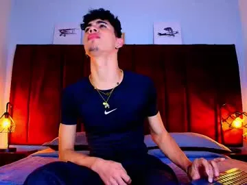 mrgreeneyes01 – webcam model profile photo Image 9