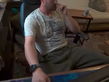 halan_jr – webcam model profile photo Image 5