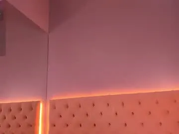 AnneRusel – webcam model profile photo Image 6