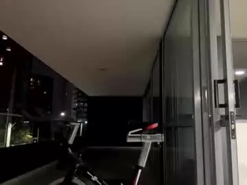 LiaBoston – webcam model profile photo Image 4