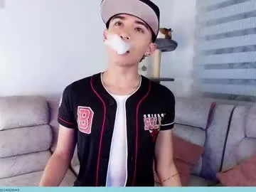 KhloeWonders – webcam model profile photo Image 4