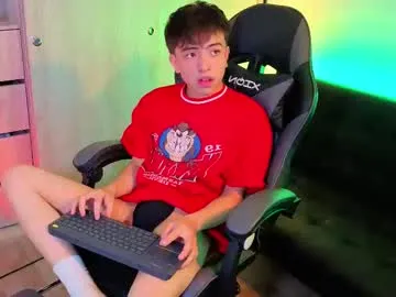 MiraDelynn – webcam model profile photo Image 3