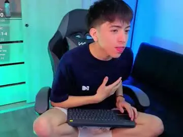 MiraDelynn – webcam model profile photo Image 4