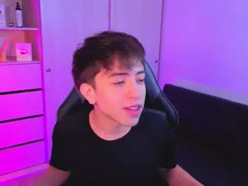 MiraDelynn – webcam model profile photo Image 9