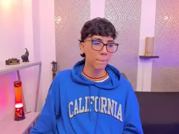 collegebroa – webcam model profile photo Image 14