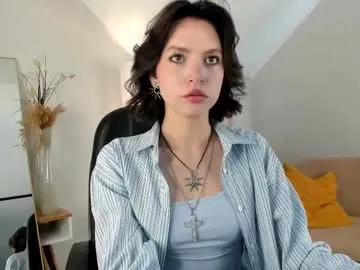 CarolineHailey – webcam model profile photo Image 8