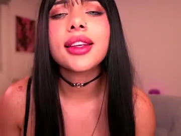 ThaniaHill – webcam model profile photo Image 16