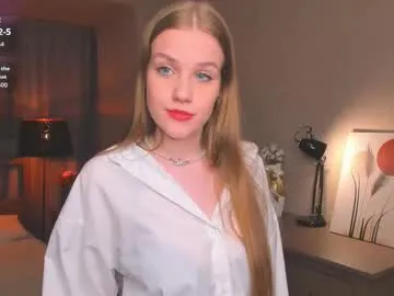 SkyLumen – webcam model profile photo Image 15