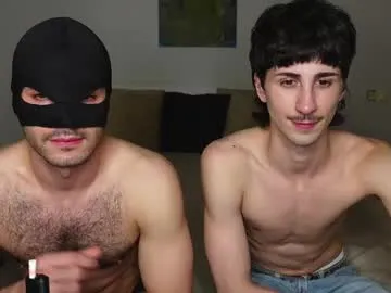 durio – webcam model profile photo Image 4