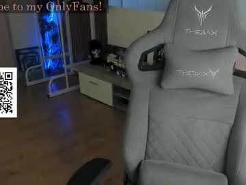 CassieGil – webcam model profile photo Image 11