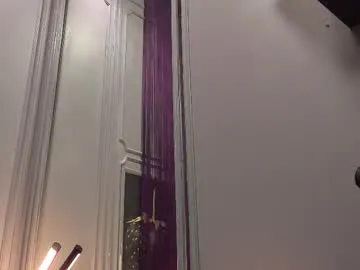 KaraNoir – webcam model profile photo Image 17