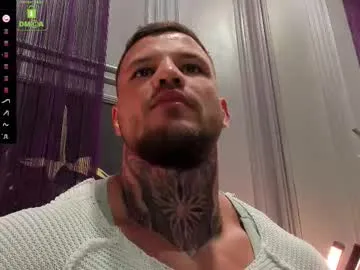 KaraNoir – webcam model profile photo Image 3