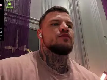 KaraNoir – webcam model profile photo Image 4