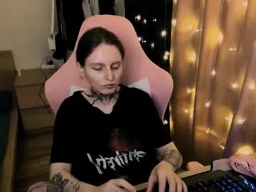 AmyBelmontt – webcam model profile photo Image 14