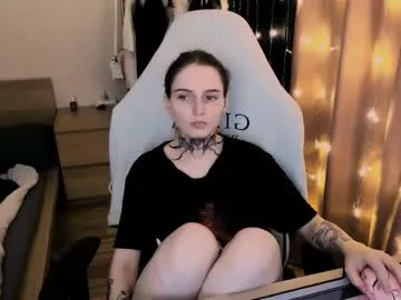 AmyBelmontt – webcam model profile photo Image 5