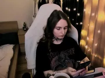 AmyBelmontt – webcam model profile photo Image 6