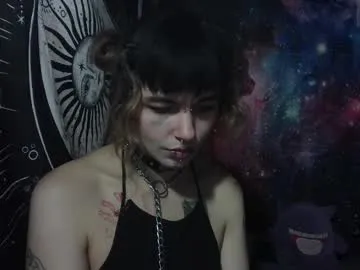 EmiRoseth – webcam model profile photo Image 11