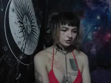 EmiRoseth – webcam model profile photo Image 9