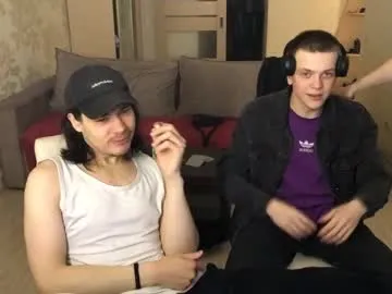 Olsuh – webcam model profile photo Image 14