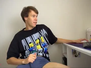 Olsuh – webcam model profile photo Image 17