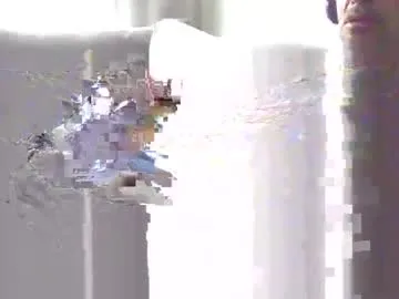 paronti – webcam model profile photo Image 3