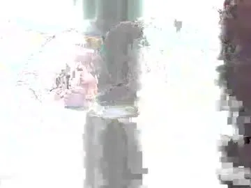 paronti – webcam model profile photo Image 4