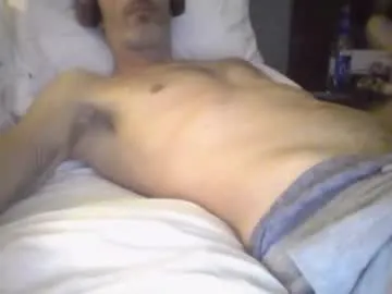 paronti – webcam model profile photo Image 7